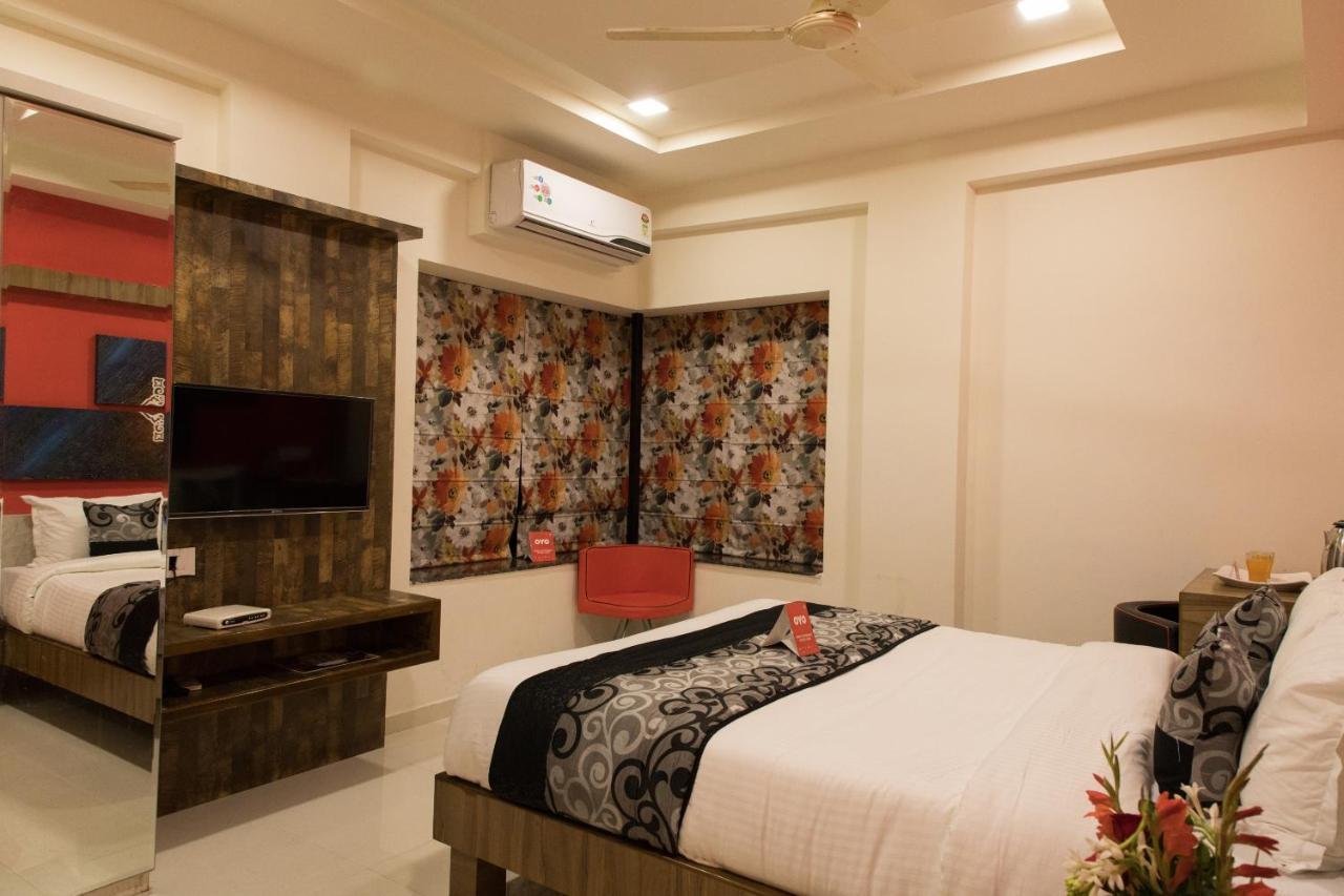 נאגפור Oyo 10254 Hotel Taha Pride מראה חיצוני תמונה